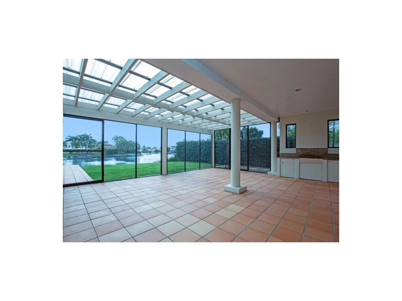 1056 Rosebank Way West, Hope Island QLD 4212