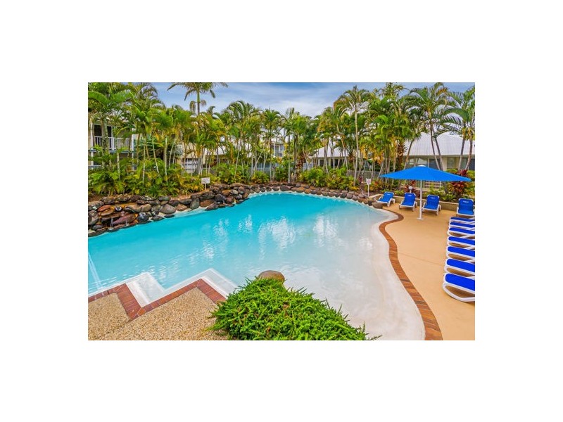 8 16 Crescent Avenue, Mermaid Beach QLD 4218