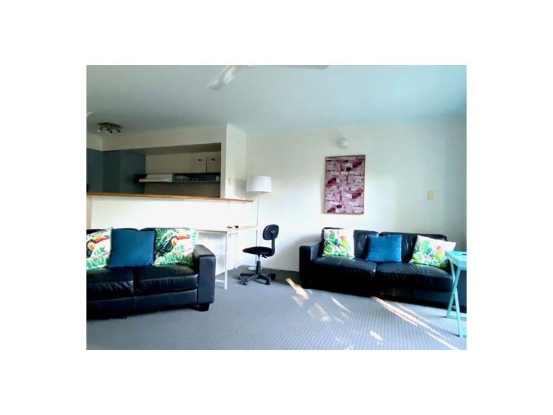 8 16 Crescent Avenue, Mermaid Beach QLD 4218