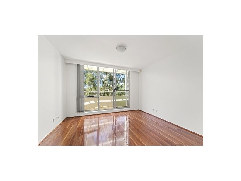 3/15 Blaxland Avenue, Newington NSW 2127