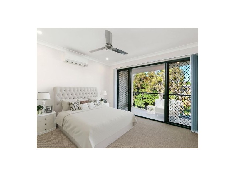 24/15 Oasis Close, Manly West QLD 4179