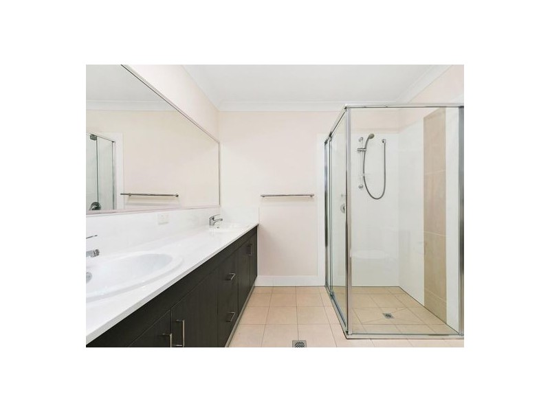 24/15 Oasis Close, Manly West QLD 4179
