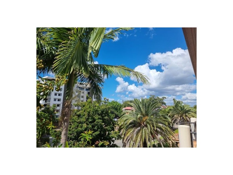 UNIT 41 16-26 WAVERLEY STREET, Southport QLD 4215