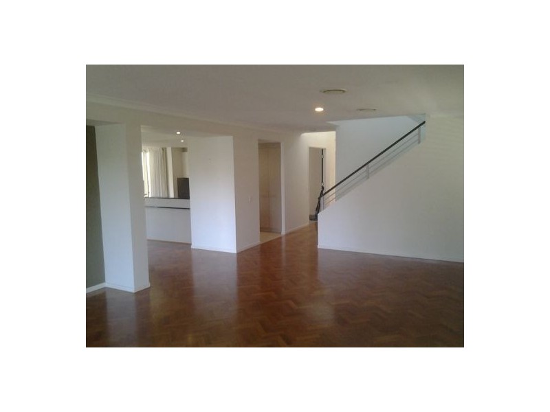 5 Easthill Drive, Robina QLD 4226