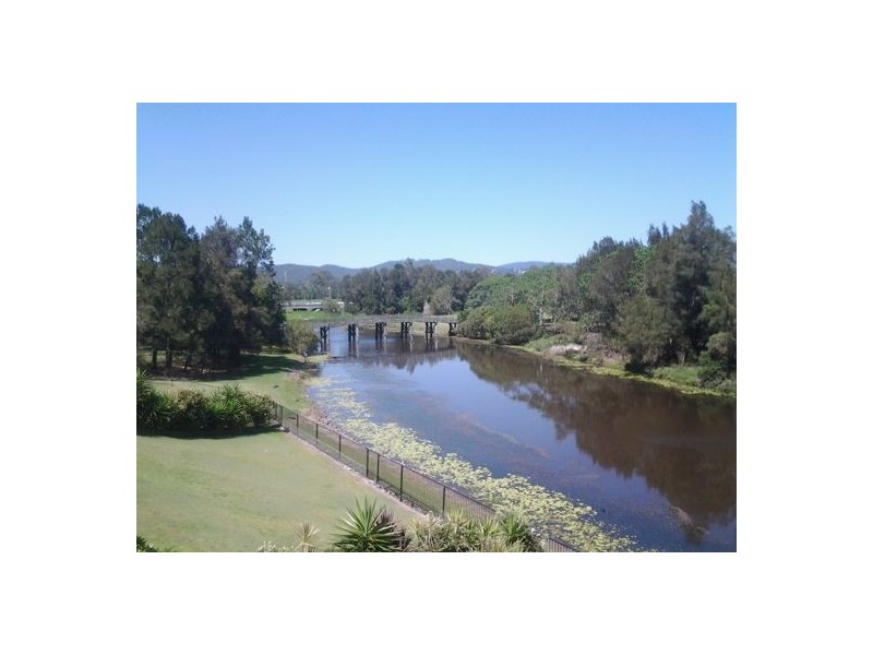 5 Easthill Drive, Robina QLD 4226