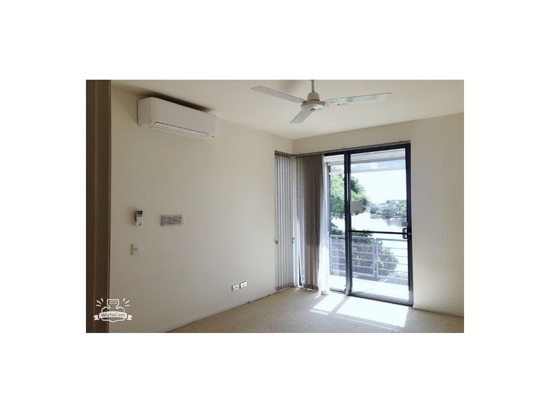 28 BOLLARD CIRCUIT, CLEAR ISLAND WATERS, Clear Island Waters QLD 4226
