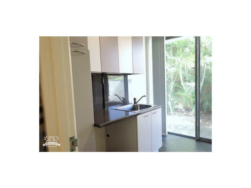 28 BOLLARD CIRCUIT, CLEAR ISLAND WATERS, Clear Island Waters QLD 4226