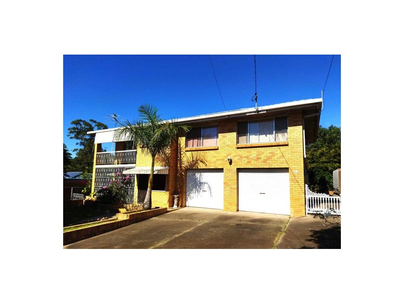 4 carnaby street, Macgregor QLD 4109