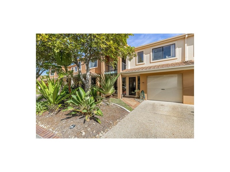 Unit60/1 Warbler Parade, Varsity Lakes QLD 4227