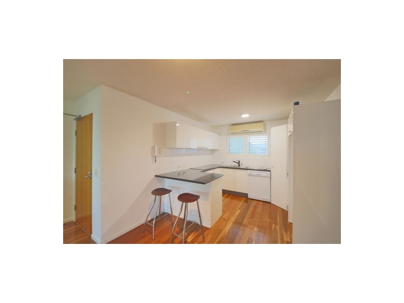 67/7 Landsborough tce, Toowong QLD 4066
