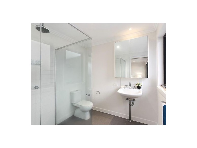 45 Bundall Rd, Surfers Paradise QLD 4217