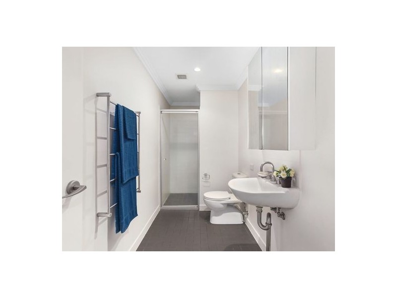 45 Bundall Rd, Surfers Paradise QLD 4217