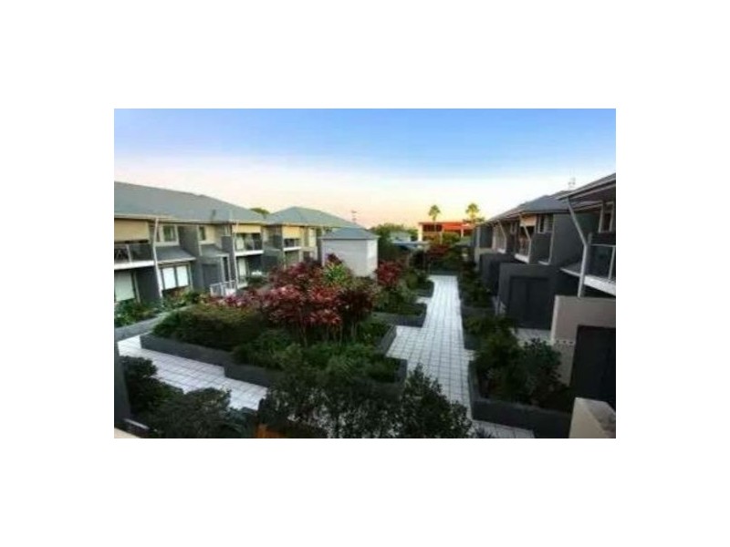 45 Bundall Rd, Surfers Paradise QLD 4217