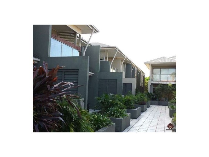 45 Bundall Rd, Surfers Paradise QLD 4217