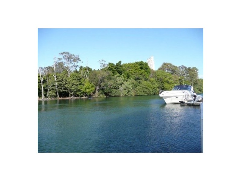 48 Karina Crescent, Broadbeach Waters QLD 4218