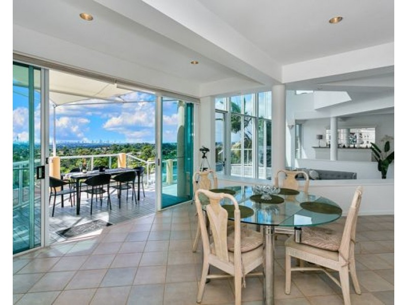 14 Bellavista Close, Highland Park QLD 4211