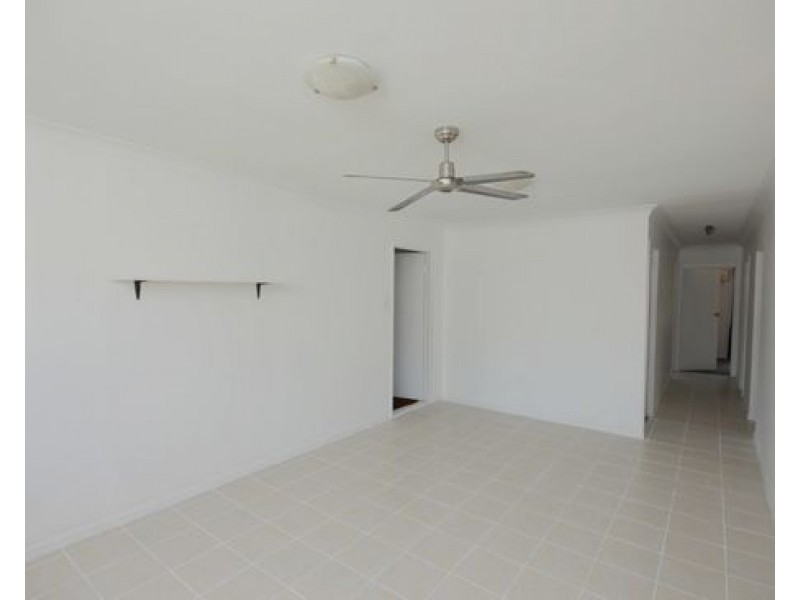 29 Benaud Street, Macgregor QLD 4109