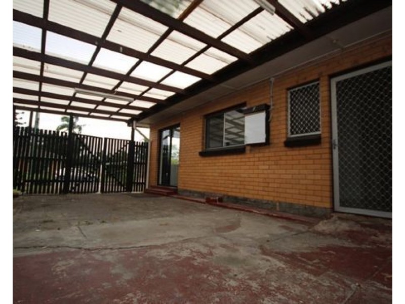 29 Benaud Street, Macgregor QLD 4109