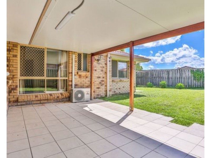 8 Nolan Place, Calamvale QLD 4116