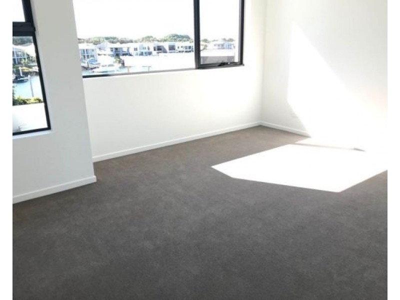 40 Outrigger Circuit, Hope Island QLD 4212