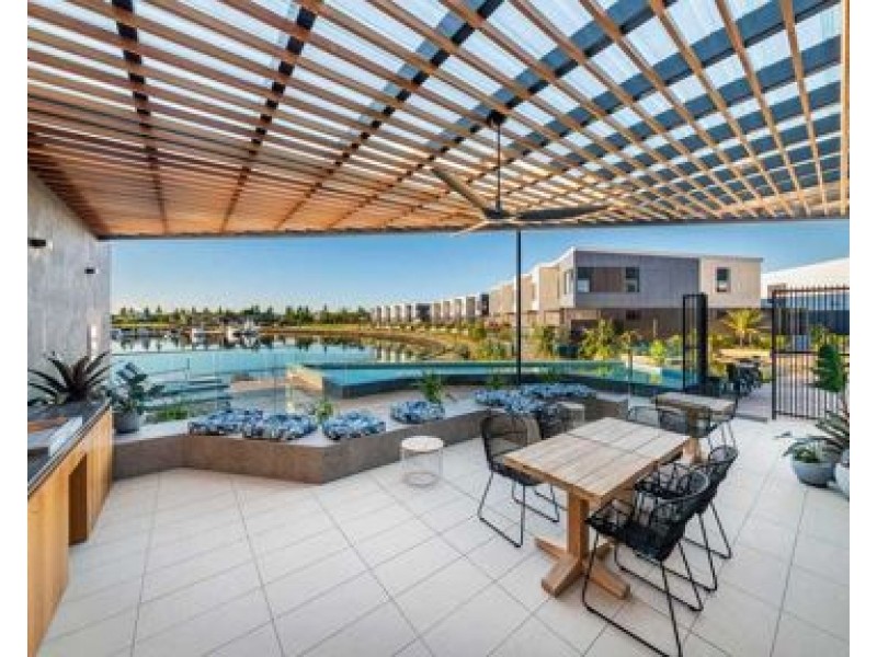 40 Outrigger Circuit, Hope Island QLD 4212