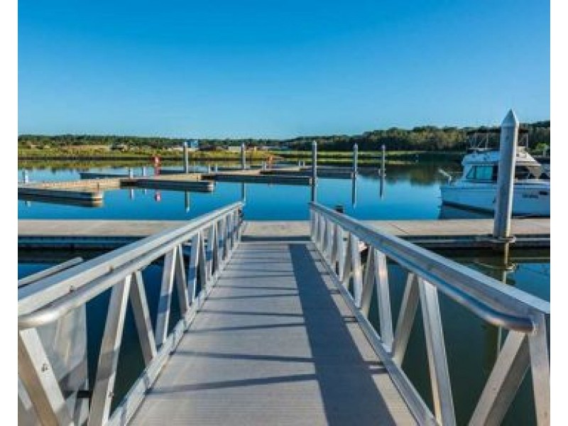 40 Outrigger Circuit, Hope Island QLD 4212