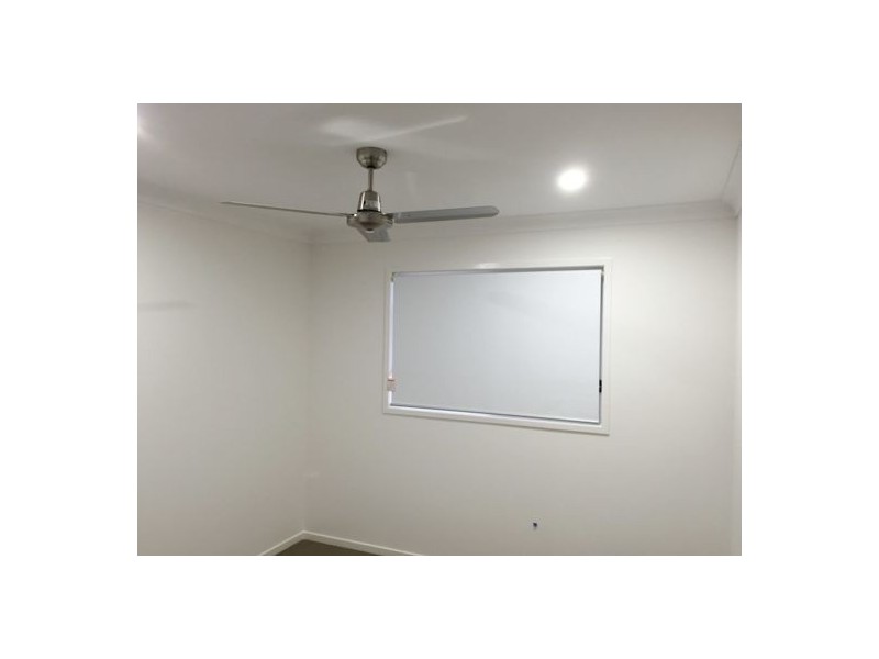 25 Milbrook Cres, Pimpama QLD 4209