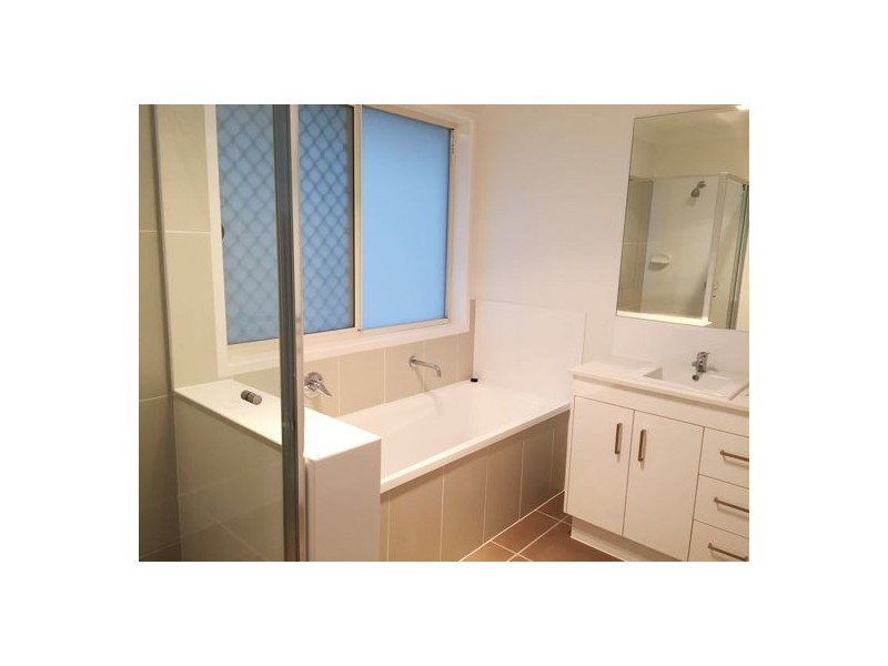 25 Milbrook Cres, Pimpama QLD 4209