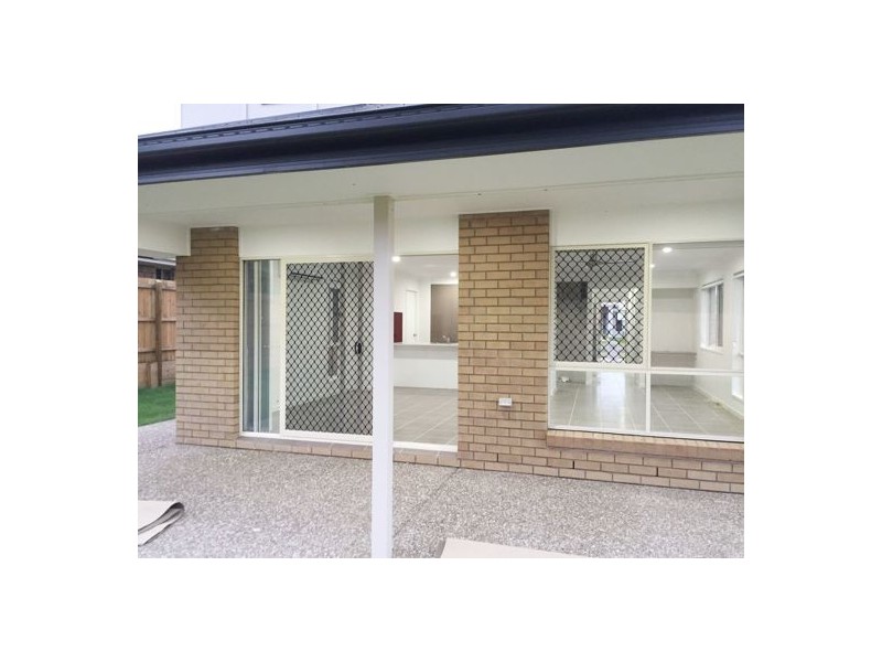 25 Milbrook Cres, Pimpama QLD 4209