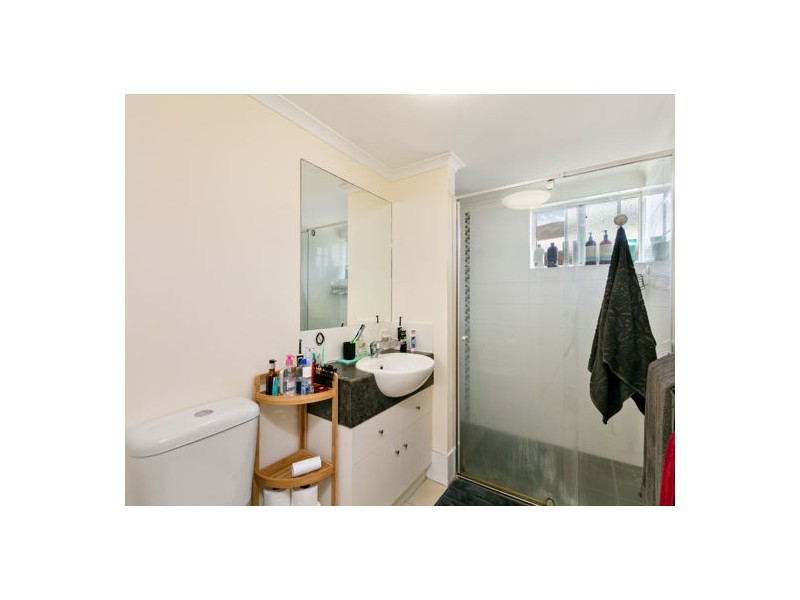 1-13 Ernest St, Redlynch QLD 4870