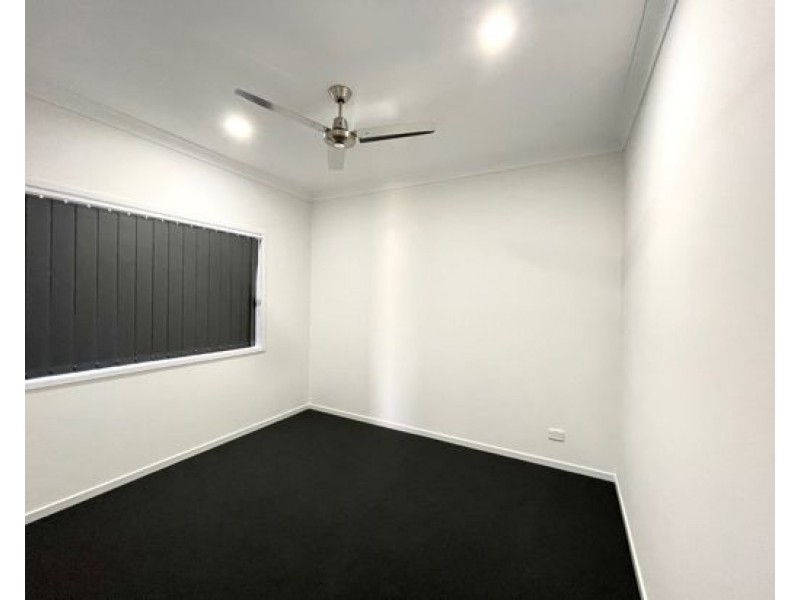9 Ioannou Place, Coomera QLD 4209