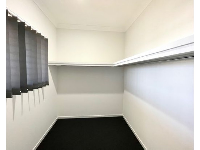 9 Ioannou Place, Coomera QLD 4209