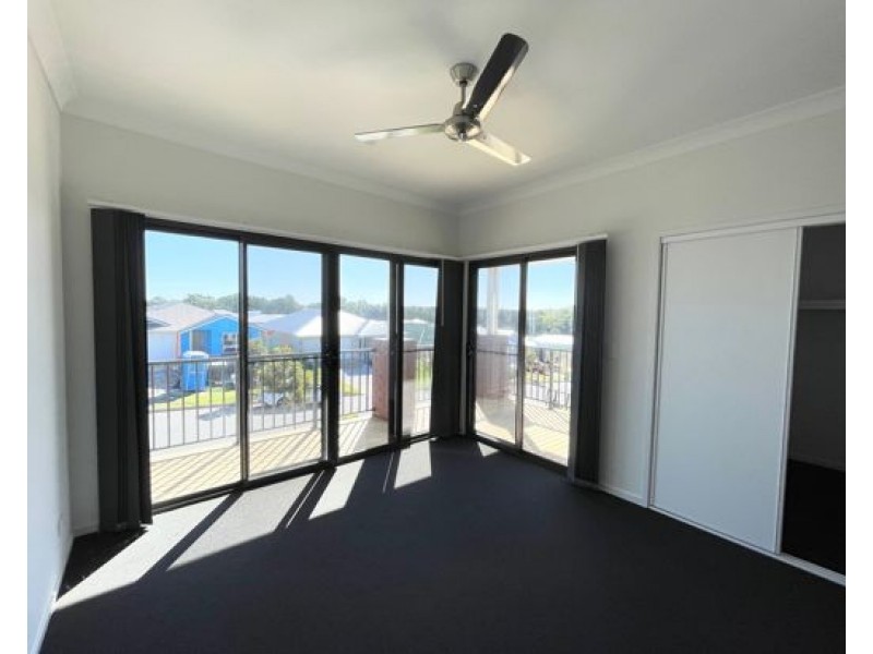 9 Ioannou Place, Coomera QLD 4209