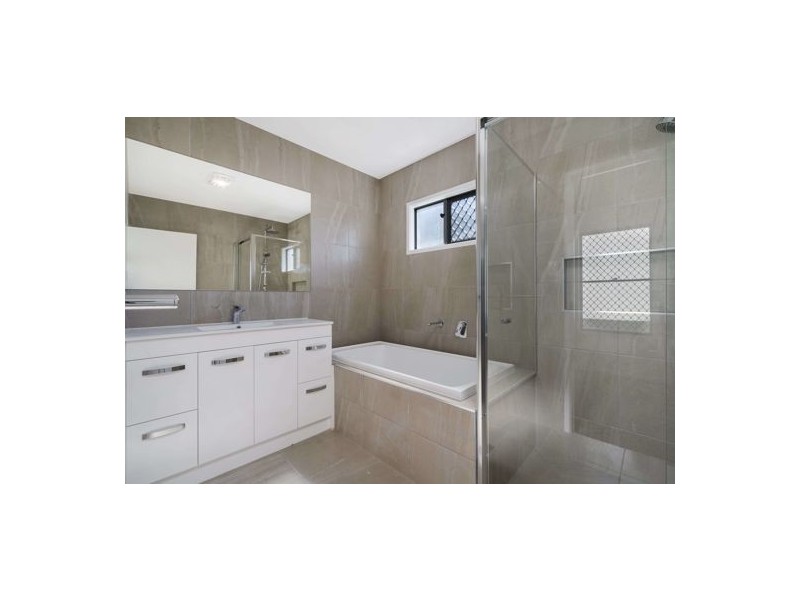 141 Mount Cotton Road, Capalaba QLD 4157