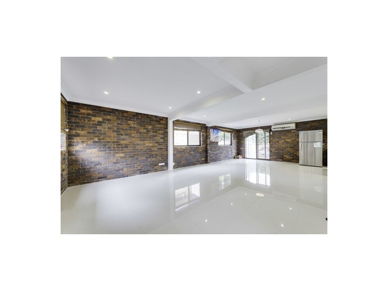 56 Pompadour St, Sunnybank Hills QLD 4109