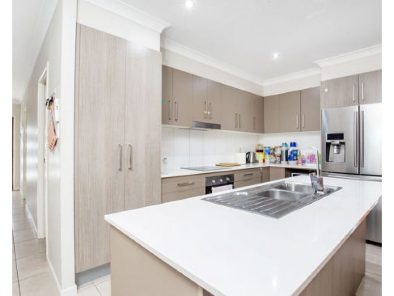 69 Cobblestone Ave, Logan Reserve QLD 4133
