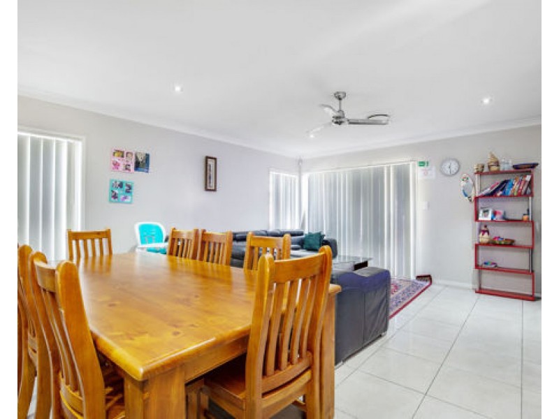 69 Cobblestone Ave, Logan Reserve QLD 4133