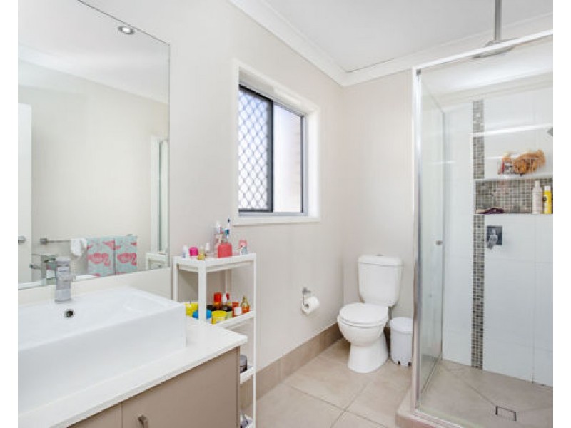 69 Cobblestone Ave, Logan Reserve QLD 4133