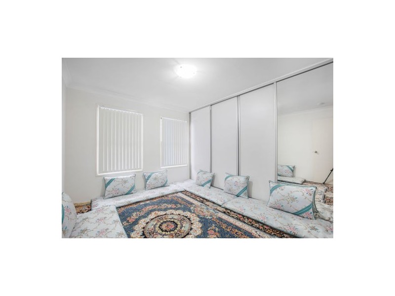 11 Portia St, Kingston QLD 4114