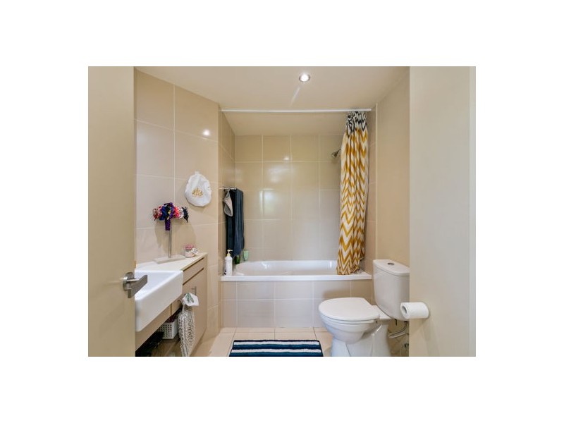 12 Gregory St, Westcourt QLD 4870