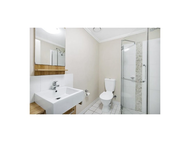 231 2-8 Rigg Street, Woree QLD 4868