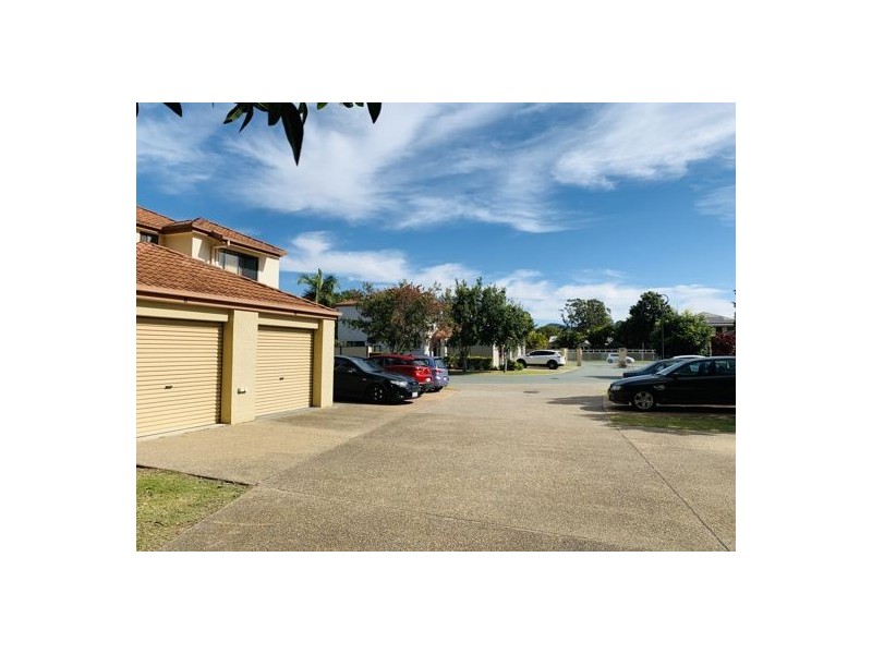 11/60-62 Beattie Road, Coomera QLD 4209