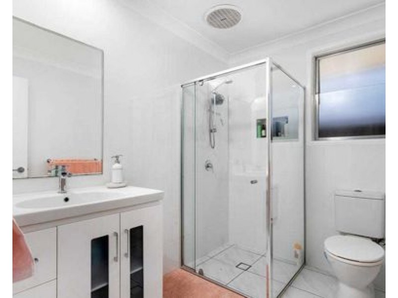 10 Monterey Court, Broadbeach Waters QLD 4218