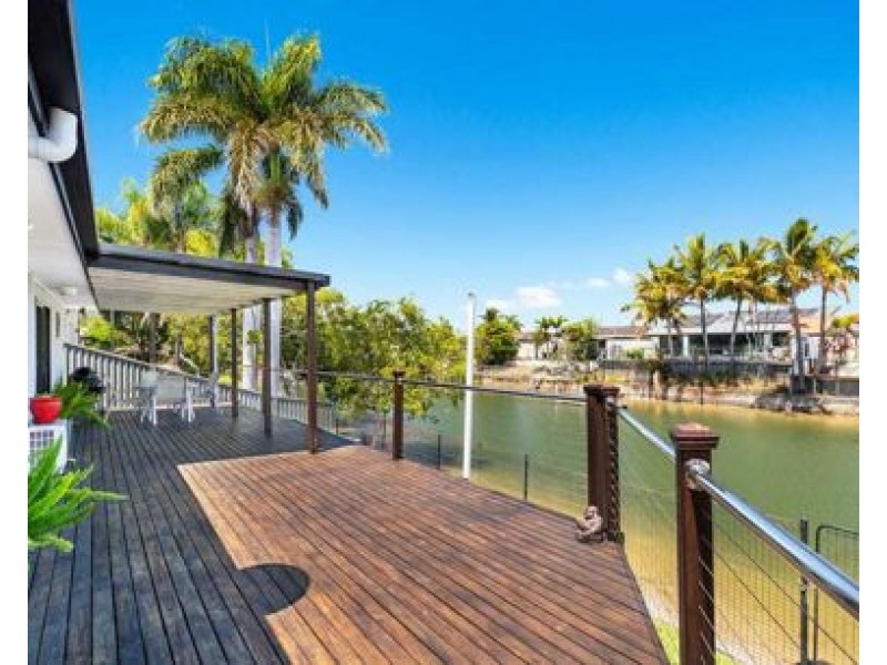 10 Monterey Court, Broadbeach Waters QLD 4218