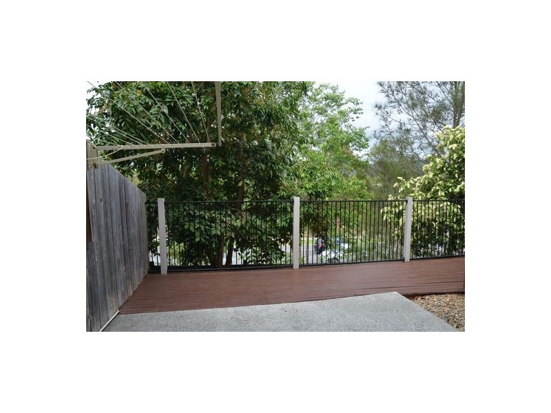 30/2 Sangster Crescent, Pacific Pines QLD 4211