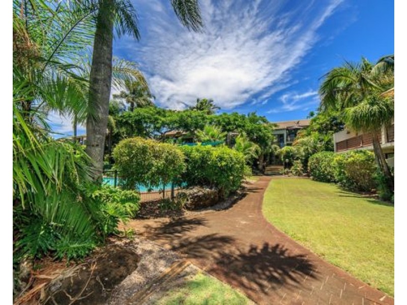 27/111 Markeri Street, Mermaid Waters QLD 4218