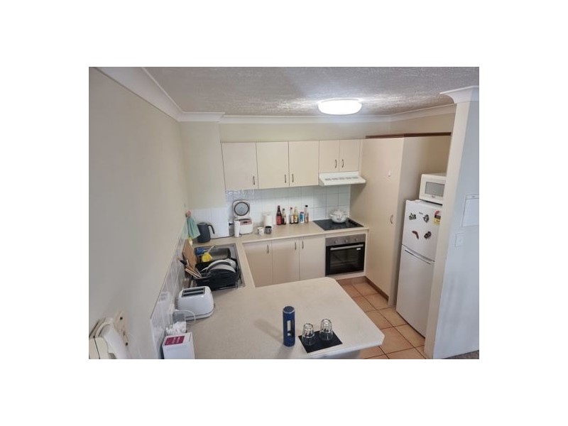 16-26 Waverley Street, Southport QLD 4215