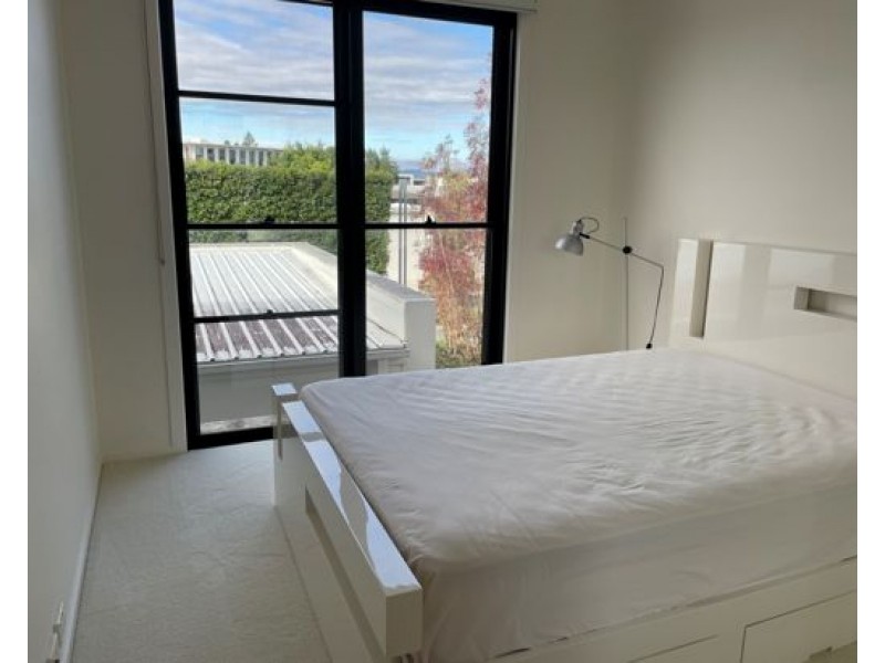 53 Theatre Drive, Benowa QLD 4217