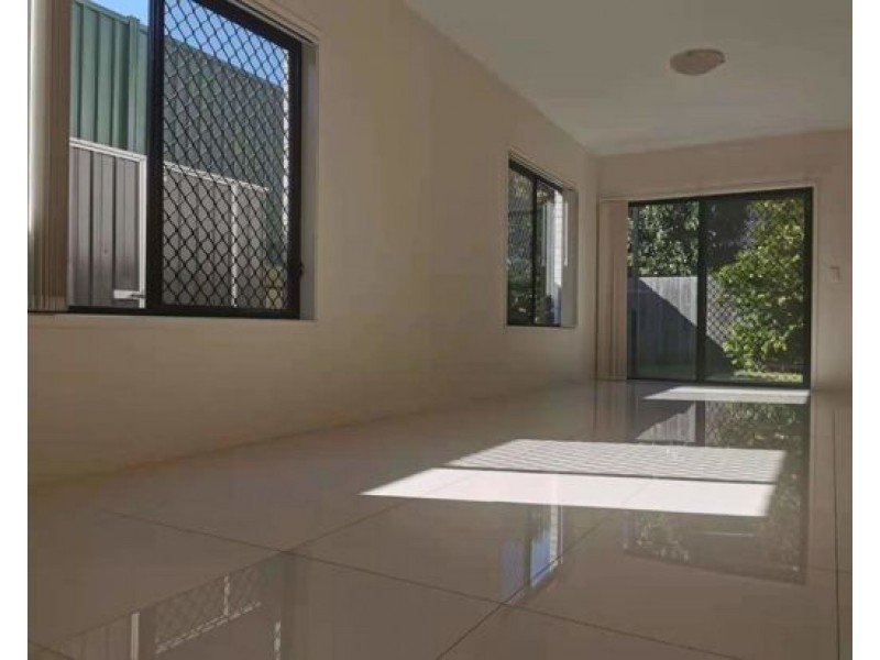 4/407 Warrigal Road, Eight Mile Plains QLD 4113