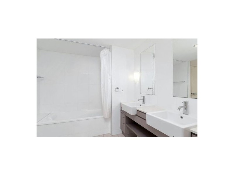 12 Gregory St, Westcourt QLD 4870